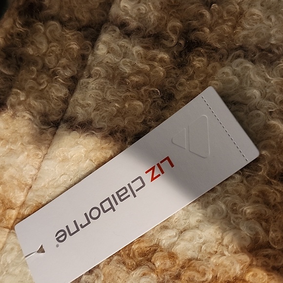 Coat - Picture 7 of 7